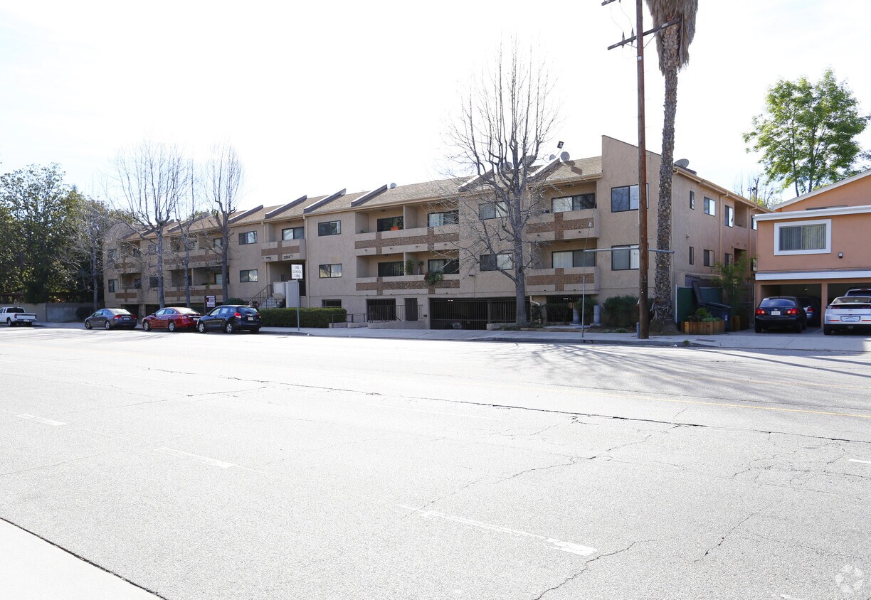 10 Apartments for Rent in Valley Village, CA Westside Rentals