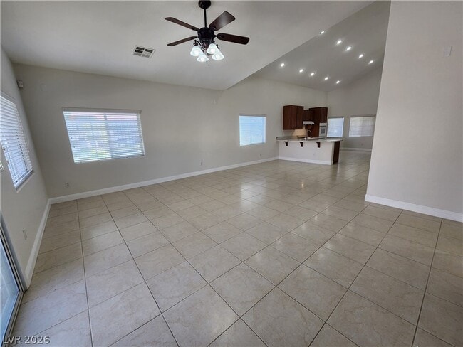Building Photo - 753 Maranello St
