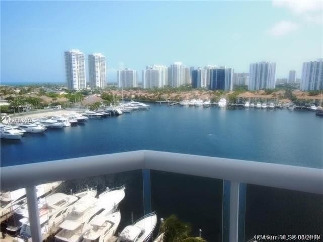 Building Photo - 3610  Yacht Club Dr  1008