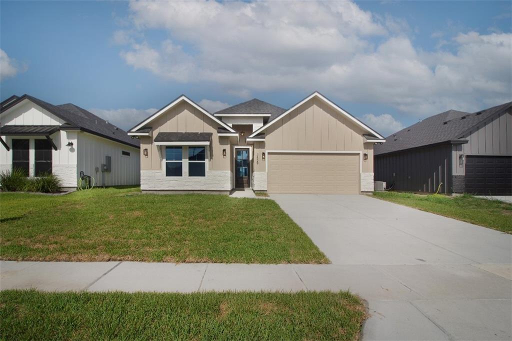 Foto principal - 3629 Rebecca Dr