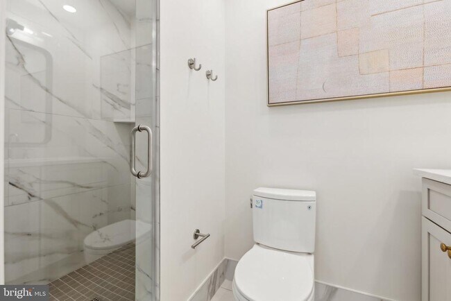 Foto del edificio - 1641 R St NW