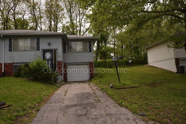 Building Photo - 618 S 75th Street, Kansas City, KS 66111