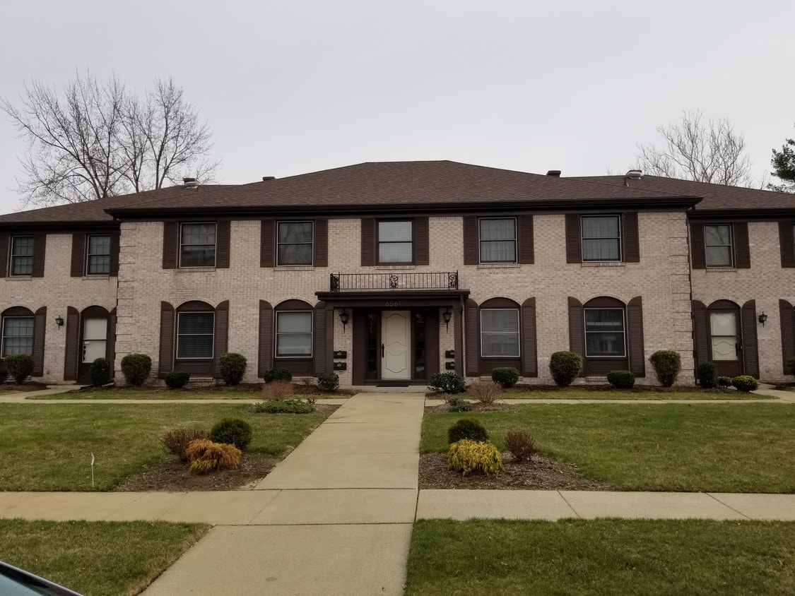 6561 Woodhall Dr, Sylvania, OH 43560 Townhome Rentals in Sylvania OH