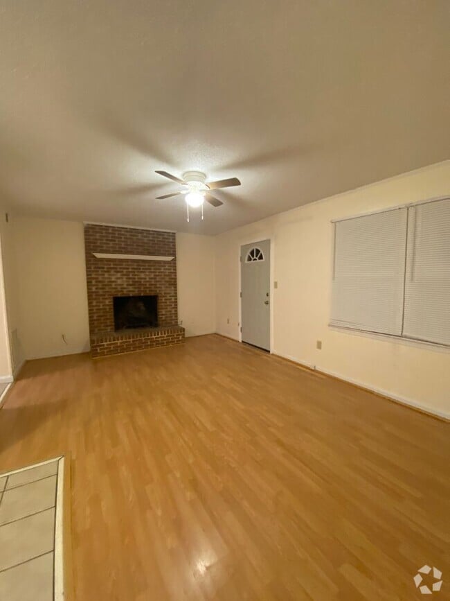 Building Photo - 185 Shoemaker Ct
