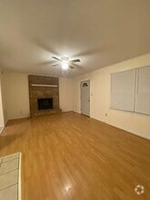 Building Photo - 185 Shoemaker Ct