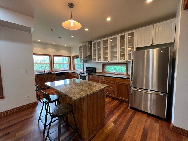 Foto del edificio - 3228 Harper Hill Rd SE