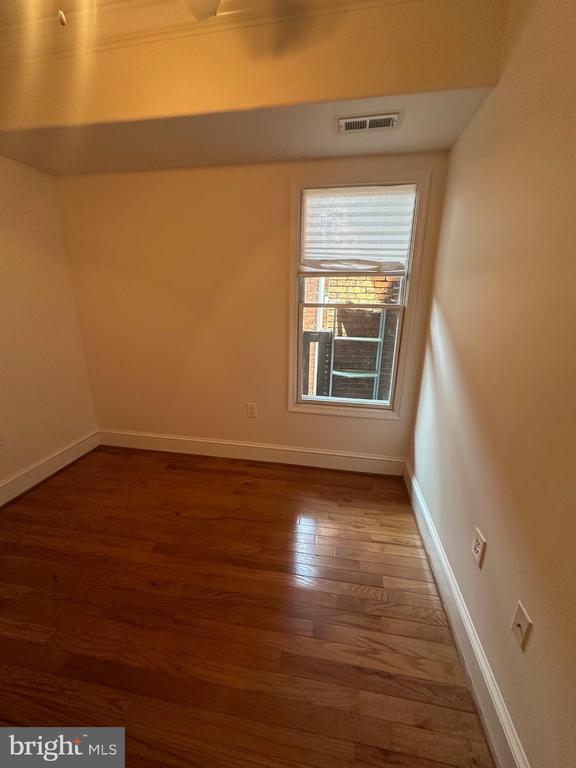 Foto del edificio - 32 Q St NW