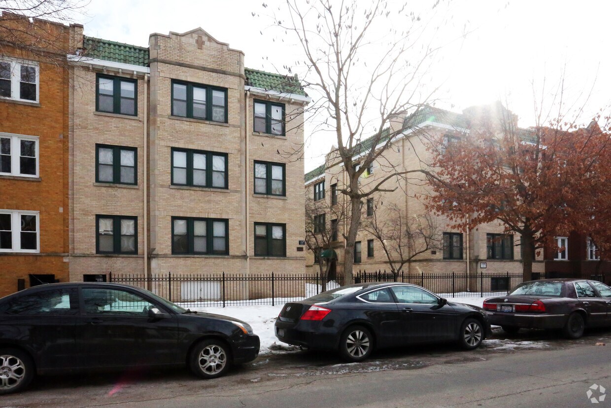 Primary Photo - 4837-4843 N Wolcott Ave