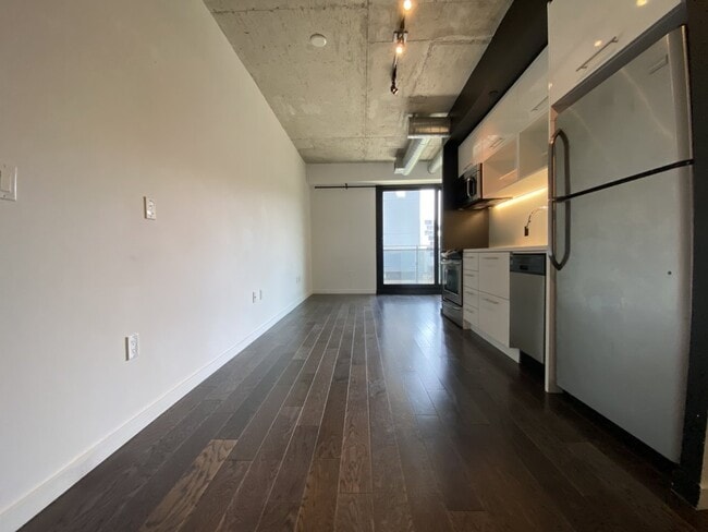 Building Photo - 51 Trolley Cres