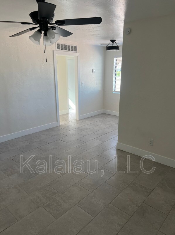 Foto del edificio - 6813 E Avalon Dr