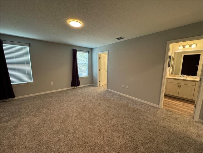 Building Photo - 3082 Fieldwood Cir