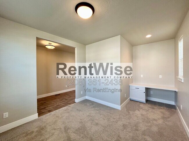Foto del edificio - 5845 W Sprig Dr