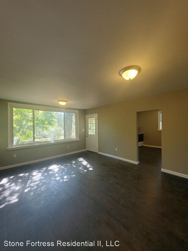 Primary Photo - 3 br, 2 bath House - 1435 Mile Post Road
