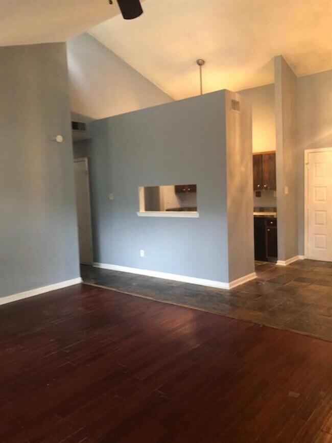 Foto del edificio - 3312 Allencrest Cove