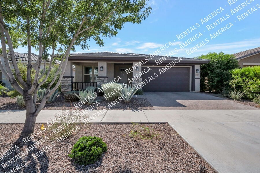 Primary Photo - 10047 E Wavelength Ave