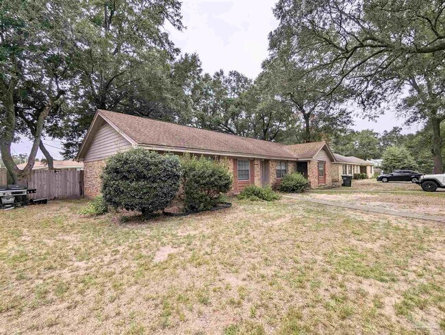 Foto del edificio - 5185 Hilltop Dr