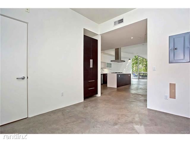 Foto del edificio - 803 Wilcox Ave