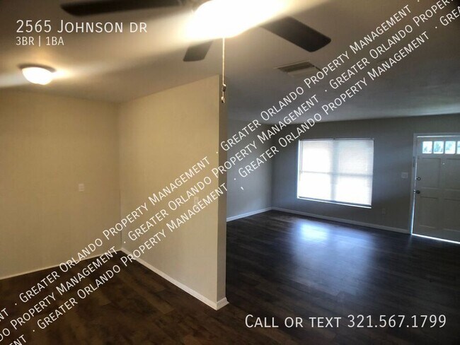 Foto del edificio - 2565 Johnson Dr