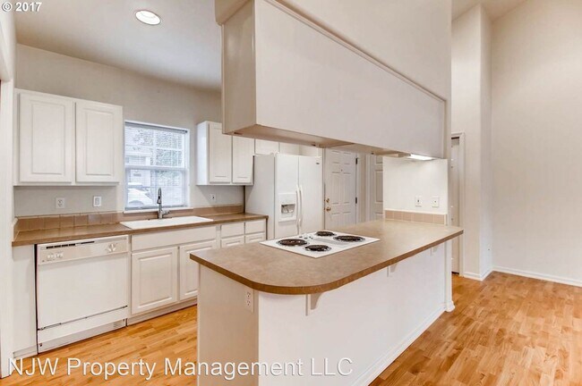 Building Photo - 2 br, 2 bath House - 11334 SW Plum Ter
