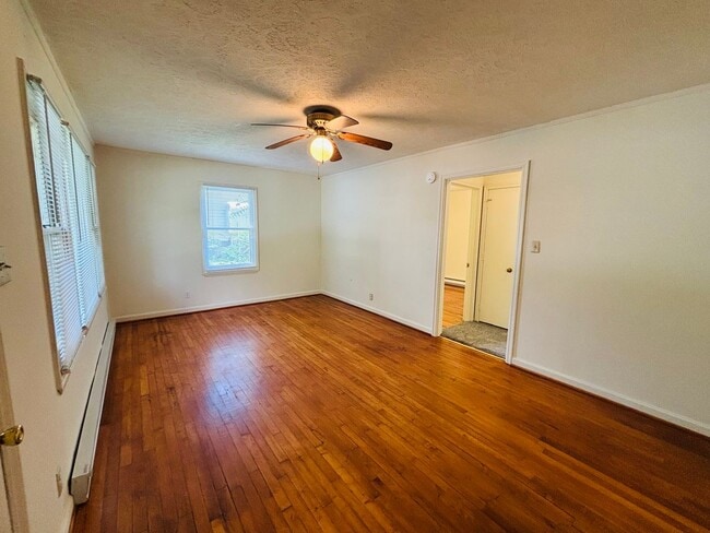 Building Photo - 401 Third Street
