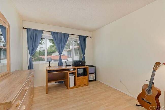 Building Photo - 10235 Bell Gardens Dr