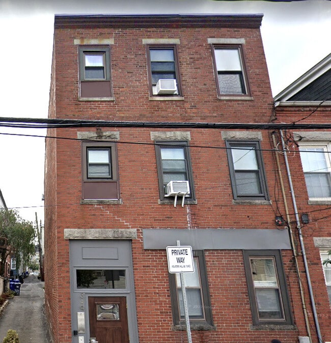 Building Photo - 343 Sumner St