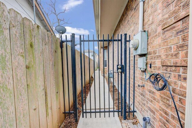 Foto del edificio - 5411 Kiam St