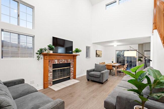 Building Photo - 15229 Freeman Ave
