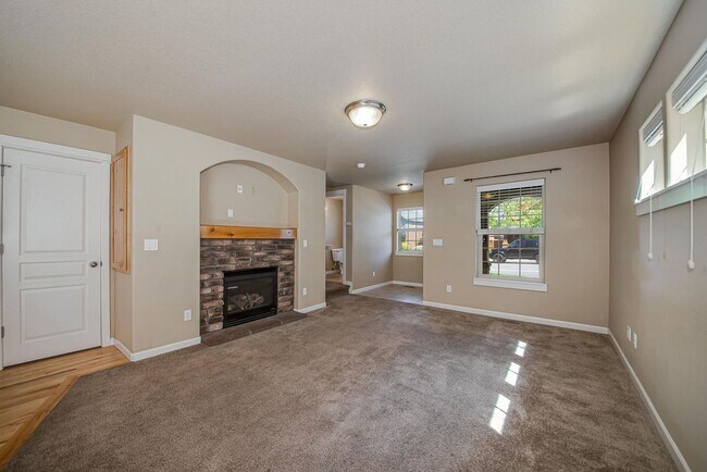Building Photo - 20469 Brentwood Ave