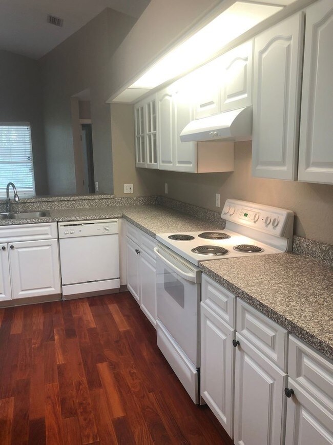 Building Photo - 3 br, 2 bath House - 2523 S Dover Rd