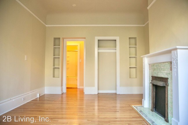 Building Photo - 528 Ashbury St