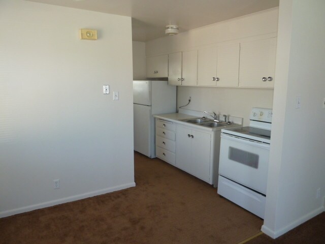 Building Photo - 1328 E 3900 S