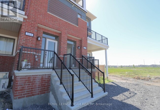 Building Photo - 166 Walleye Private