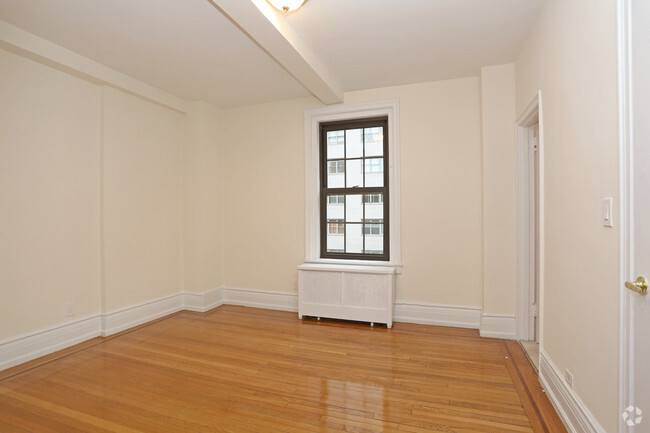 Foto del interior - 809-811 Madison Ave