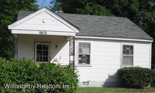 Primary Photo - 2154 N Hubert Cir