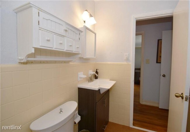 Building Photo - 4 br, 2 bath House - 1624 NE 7th St