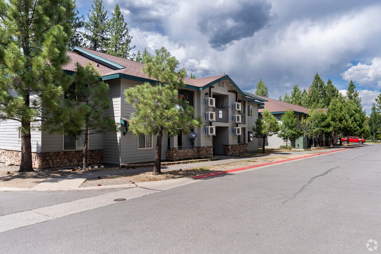 Sierra Village Apt Homes