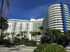 Building Photo - 5161 Collins Ave