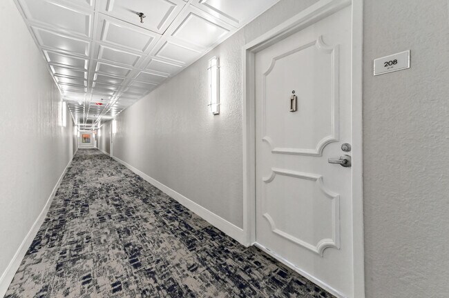 Foto del edificio - 899 Jeffery St