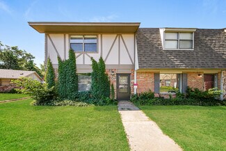 Building Photo - 2614 Martin Ln