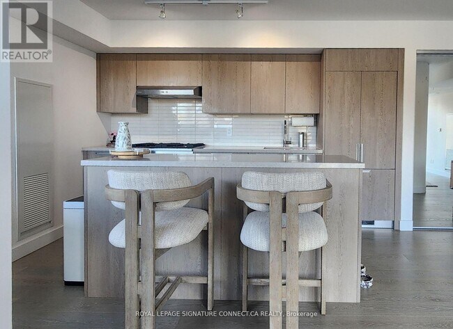 Photo du bâtiment - 160 Kingsway Crescent