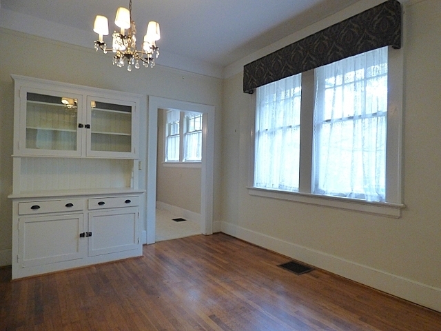 Building Photo - 1302 Confederate Avenue, Columbia SC 29201...