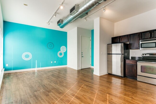 Building Photo - 1 Bedroom/1 Bath Condo Steele House Lofts