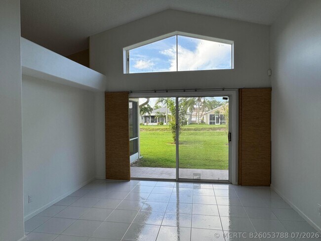 Foto del edificio - 7620 Stirling Bridge Blvd N