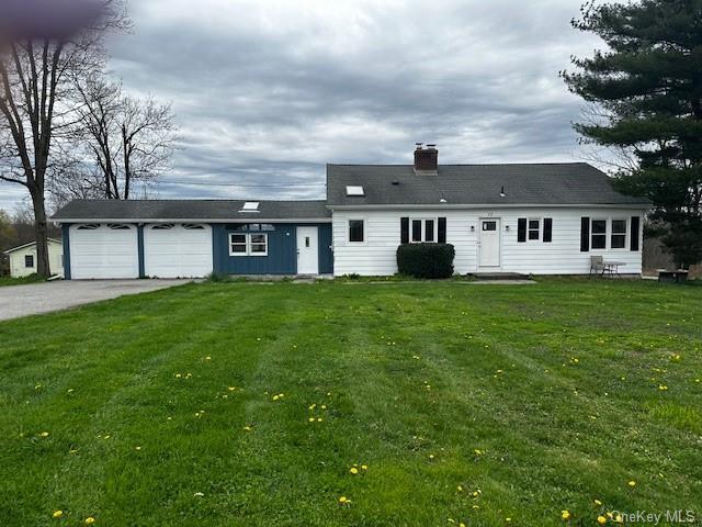 Primary Photo - 11 Hill Top Ln