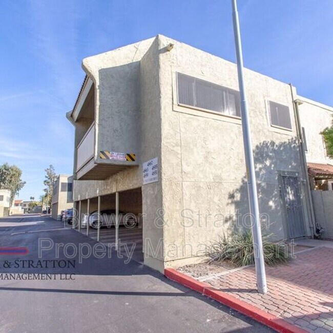Building Photo - 4867 W Palo Verde Dr