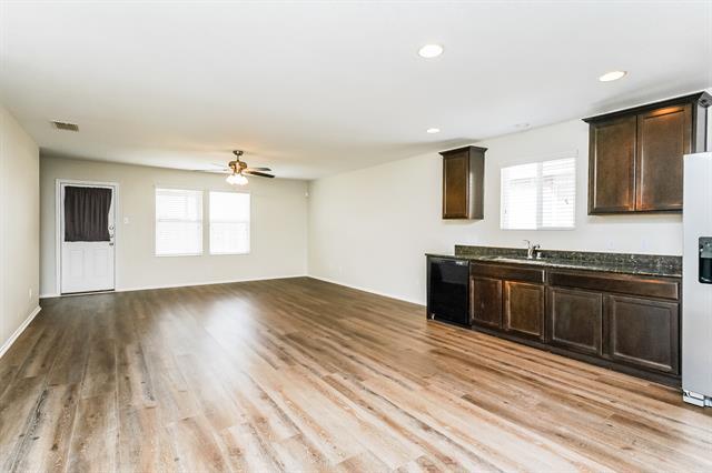 Foto del edificio - 1616 Megan Creek Dr