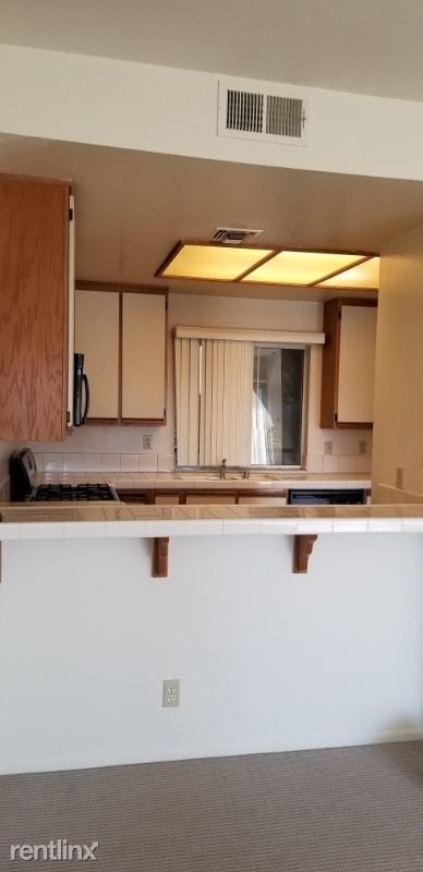 Foto del edificio - 2560 S Barrington Ave