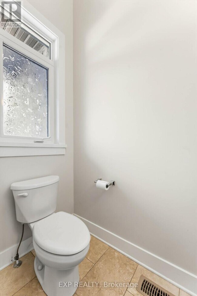 Building Photo - 152 Rivington St