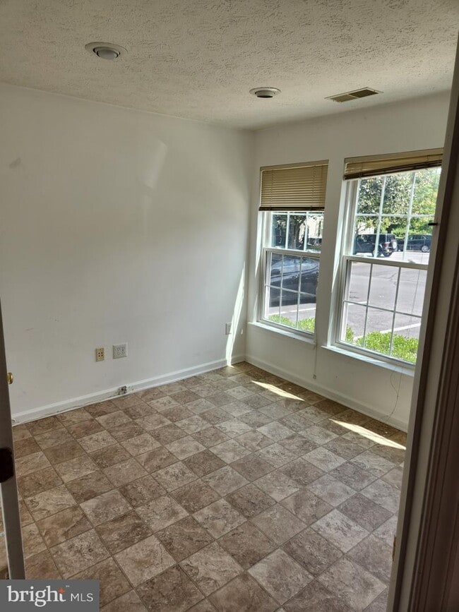 9717 Reese Farm Rd Unit 9717, Owings Mills, MD 21117 Room for Rent in